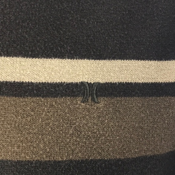 Hurley Striped Men’s V Neck Sweater. Make an offer! - Picture 2 of 4